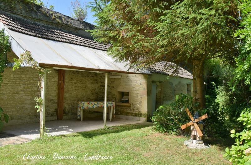 Maison en pierre - 202 m² - 6 pièces