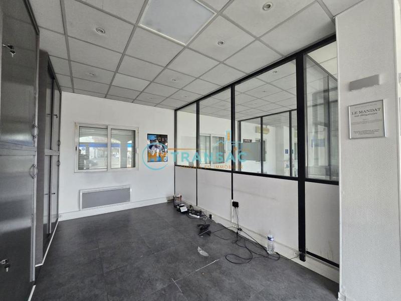 Local commercial - 81 m²