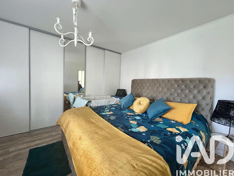 Maison - 242 m² - 7 pièces