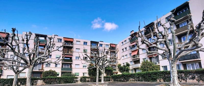 Parking / Garage - 12 m²