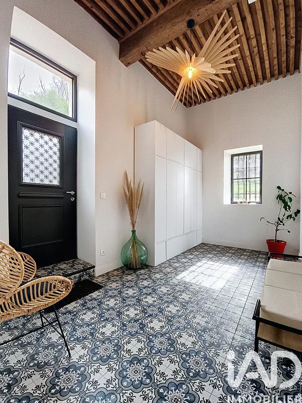 Château - 320 m² - 8 pièces