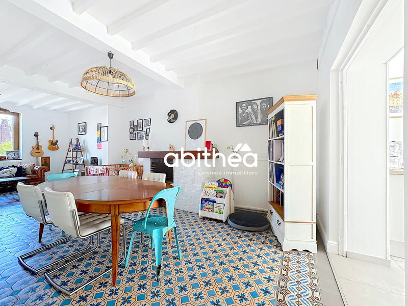 Maison - 144 m² - 5 pièces