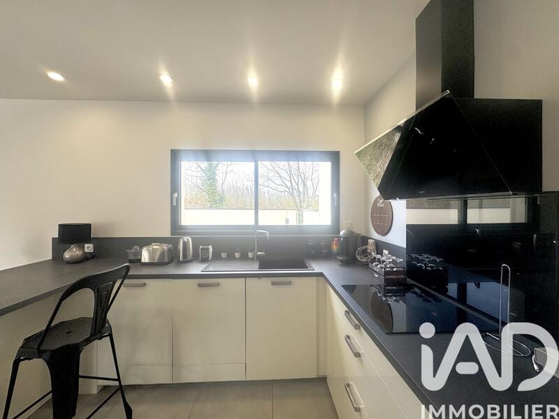 Maison - 110 m² - 5 pièces