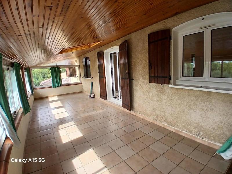 Maison - 102 m² - 5 pièces