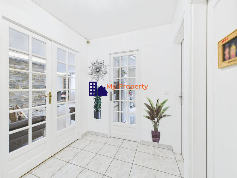 Appartement - 102 m² - 5 pièces