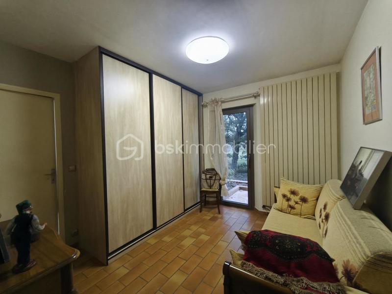 Propriété - 190 m² - 8 pièces