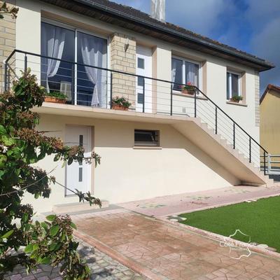 Pavillon - 195 m² - 7 pièces