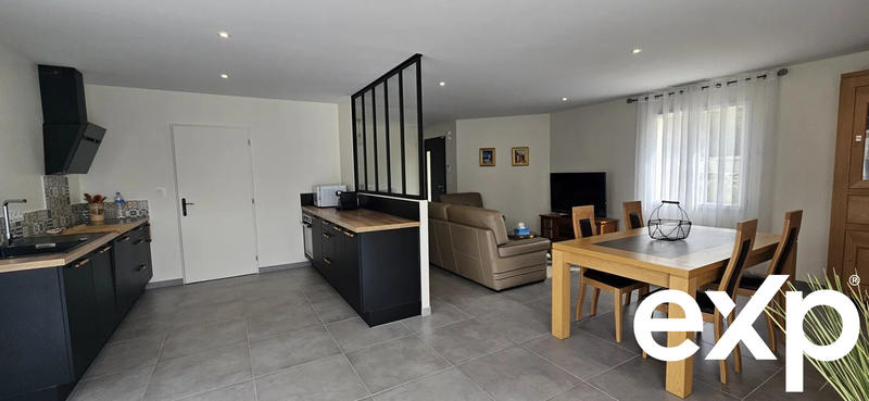 Maison - 121 m² - 5 pièces