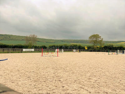 Maison - 330 m² - 10 pièces