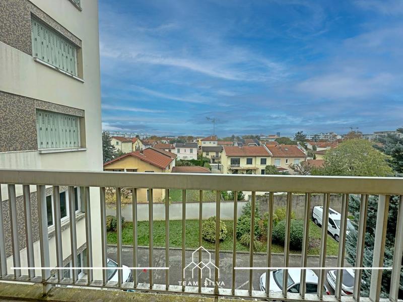 Appartement - 96 m² - 4 pièces