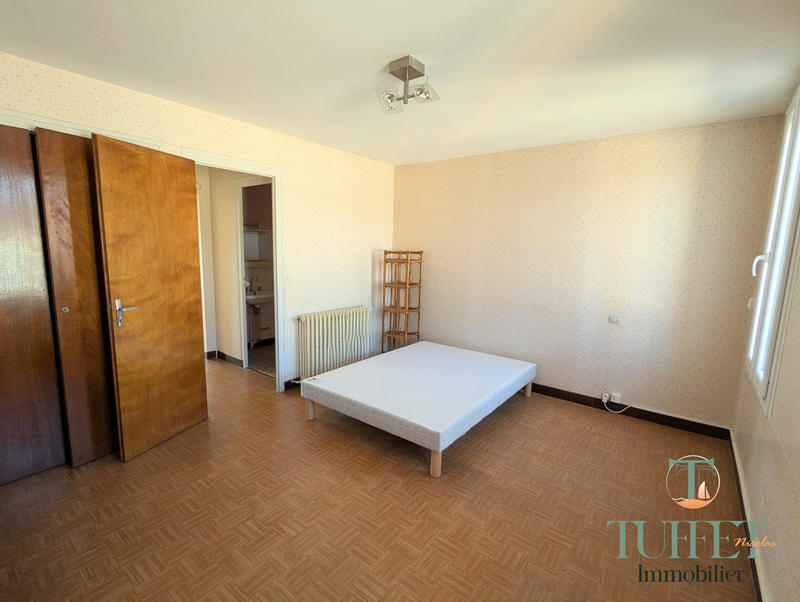 Maison ancienne - 179 m² - 8 pièces