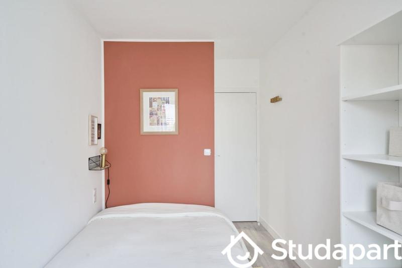 Chambre - 12 m² - 1 pièce