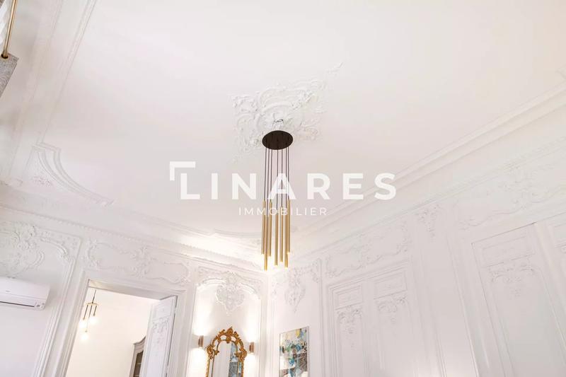 Appartement - 211 m² - 5 pièces