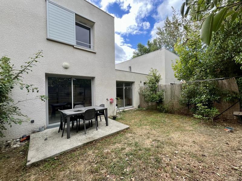 Maison - 88 m² - 4 pièces