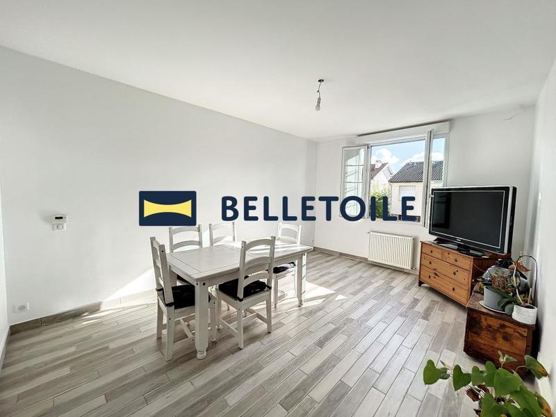 Maison - 92 m² - 5 pièces