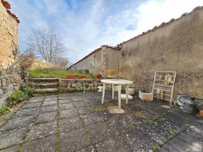 Maison de village - 65 m² - 3 pièces