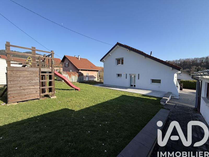 Maison - 96 m² - 5 pièces