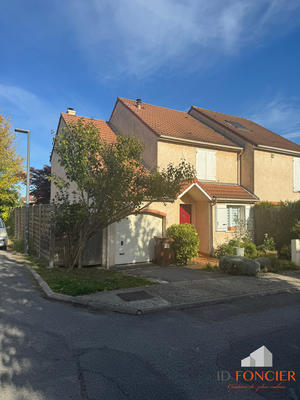 Maison - 97 m² - 5 pièces