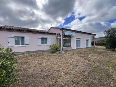 Maison - 137 m² - 5 pièces