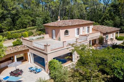 Villa - 230 m² - 5 pièces