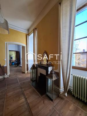 Appartement - 144 m² - 7 pièces