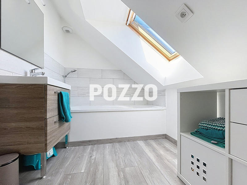 Maison - 102 m² - 5 pièces