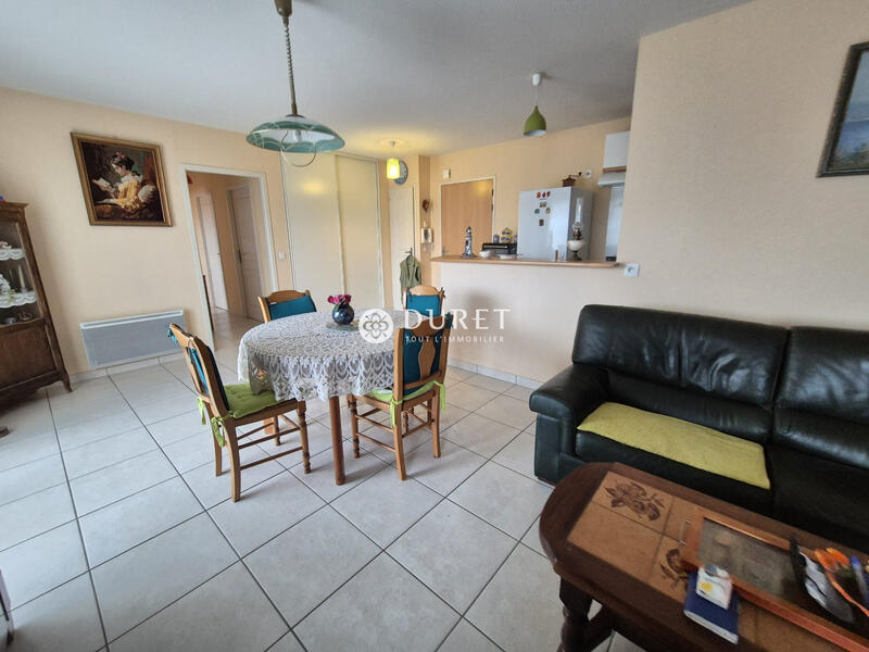 Appartement - 82 m² - 3 pièces