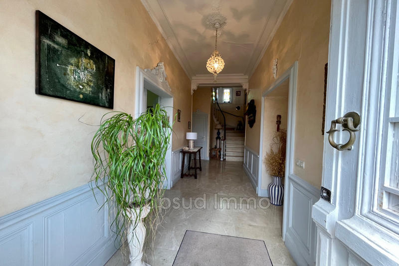 Demeure - 265 m² - 8 pièces