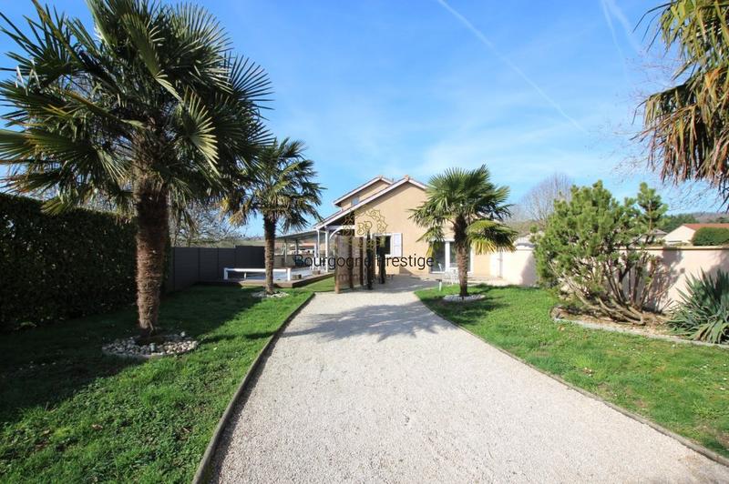 Maison - 135 m² - 5 pièces