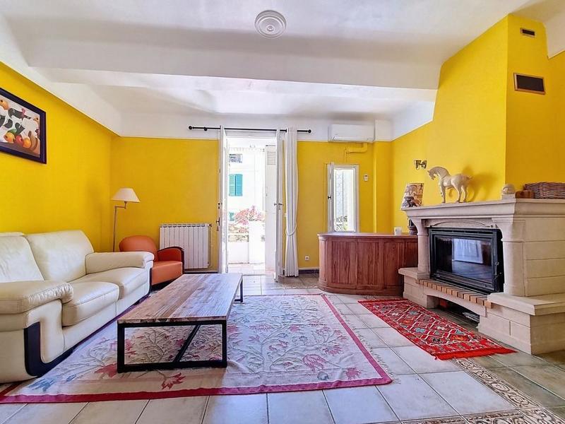 Maison - 90 m² - 3 pièces