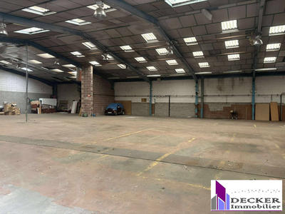 Local d'activités - 4 000 m²
