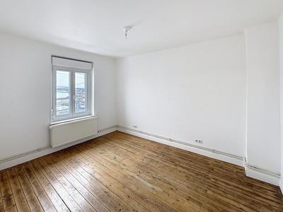 Maison - 67 m² - 5 pièces