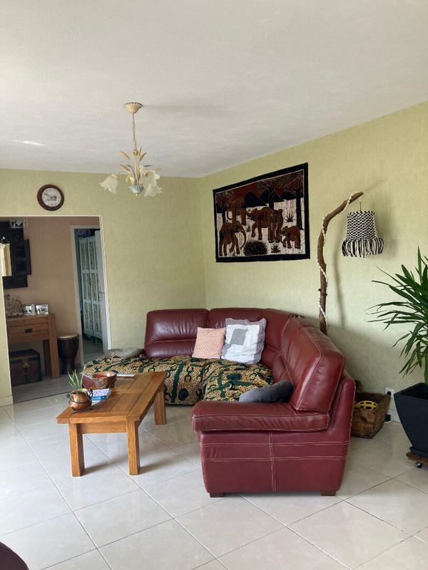 Maison - 140 m² - 9 pièces