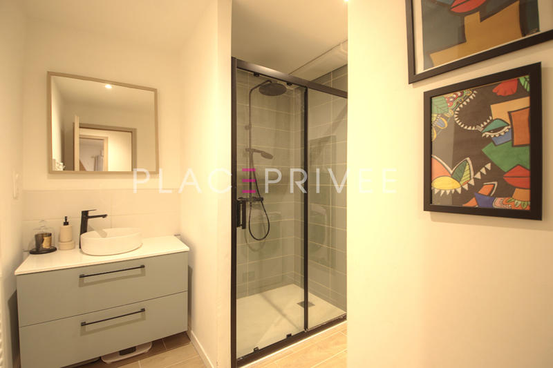 Appartement - 89 m² - 5 pièces