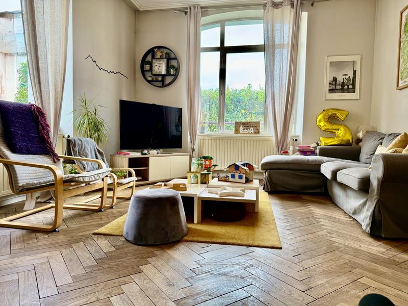 Maison - 226 m² - 9 pièces