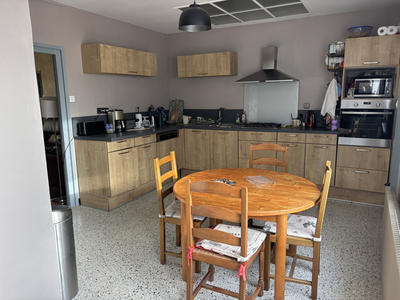 Maison - 122 m² - 7 pièces