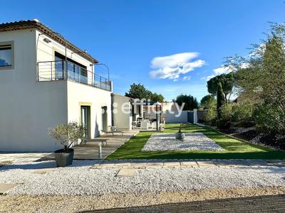 Villa - 143 m² - 8 pièces