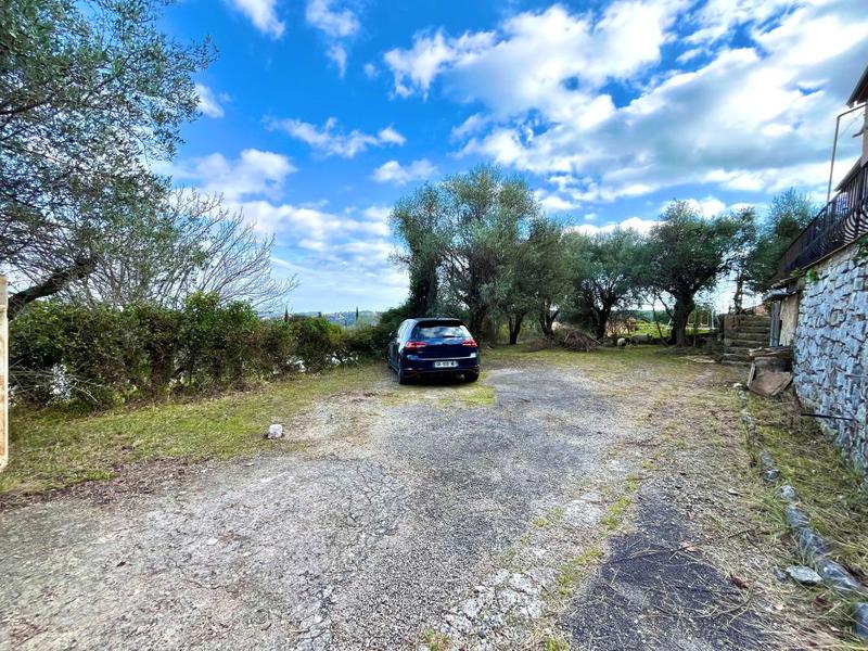 Maison - 96 m² - 5 pièces