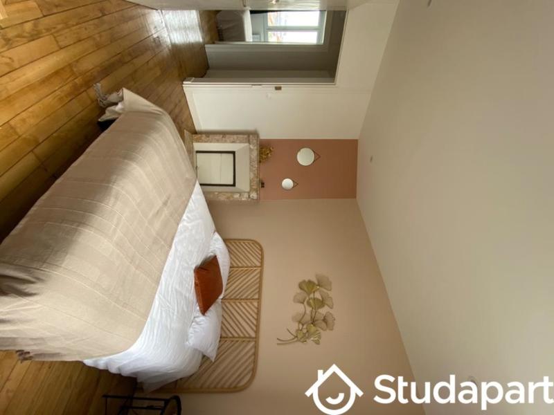 Chambre - 12 m² - 1 pièce