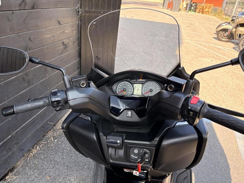 Suzuki Burgman 400 Abs