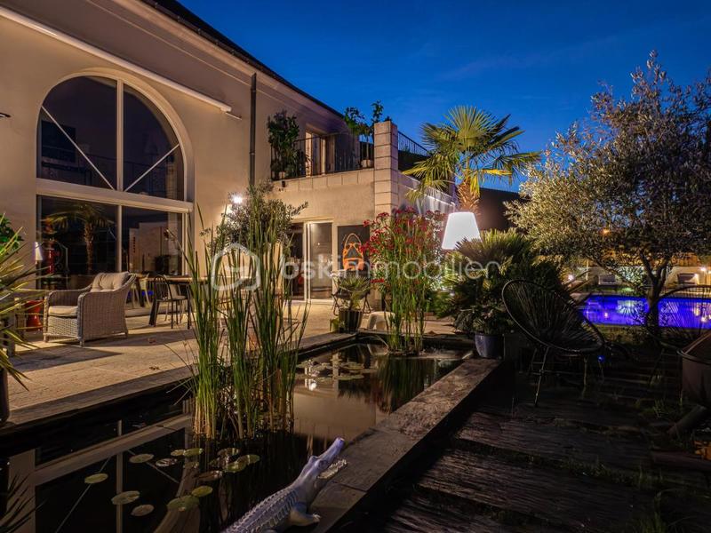 Maison de ville - 380 m² - 7 pièces