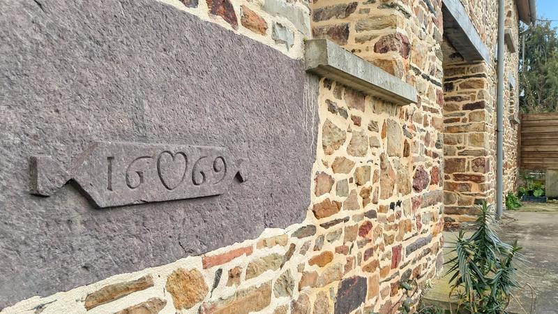 Propriété - 280 m² - 8 pièces