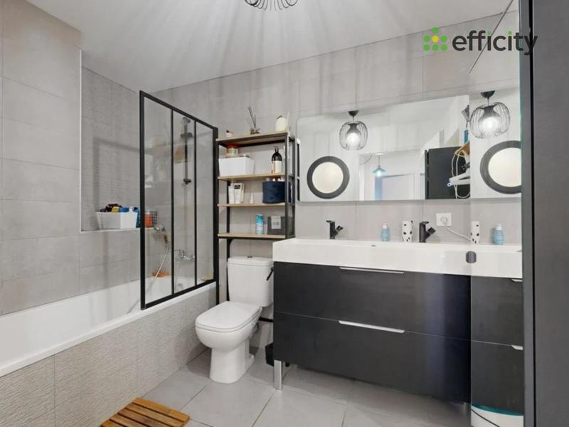 Appartement - 95 m² - 4 pièces