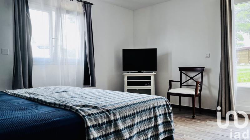 Maison - 215 m² - 8 pièces