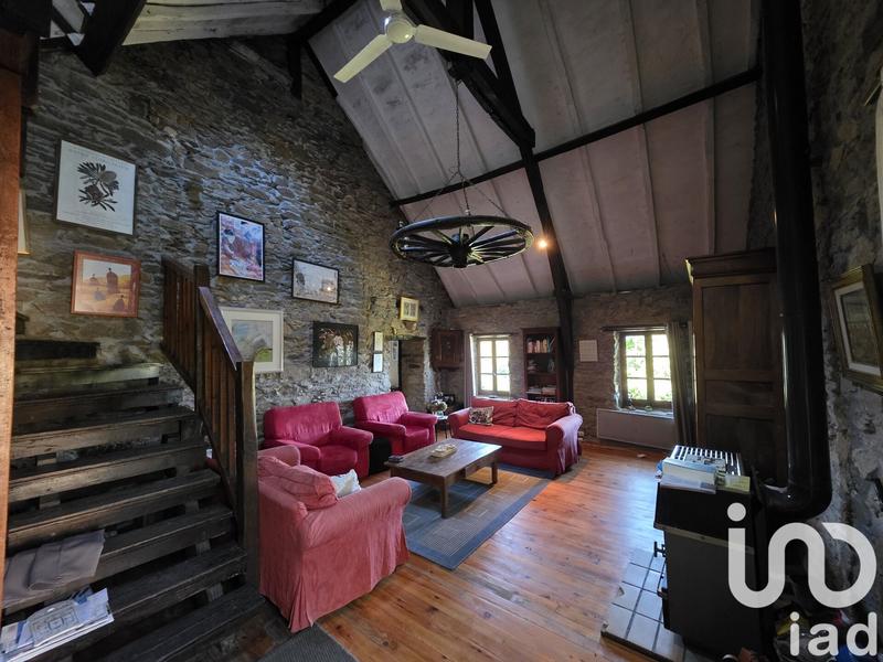 Maison - 206 m² - 9 pièces