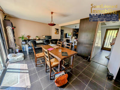 Maison traditionnelle - 97 m² - 5 pièces