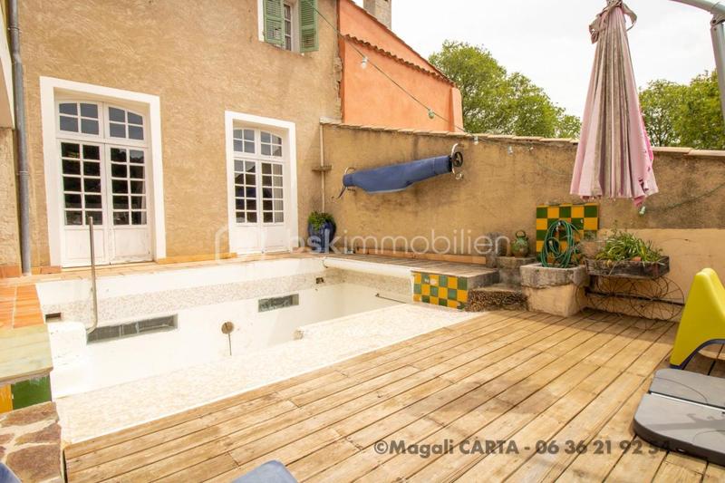 Demeure - 160 m² - 6 pièces