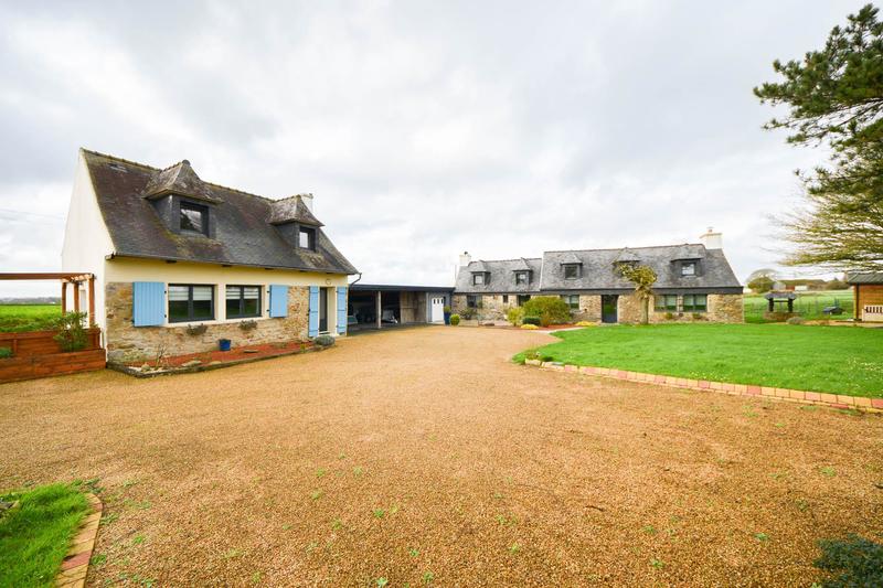 Villa - 190 m² - 9 pièces