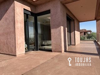 Villa - 650 m² - 6 pièces