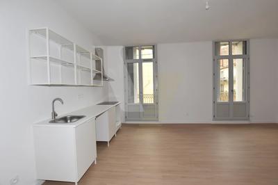 Appartement - 87 m² - 5 pièces